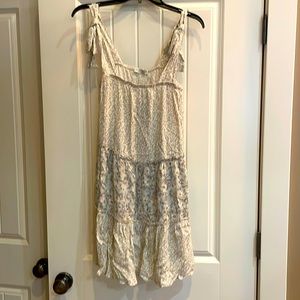 Women’s sundress size small